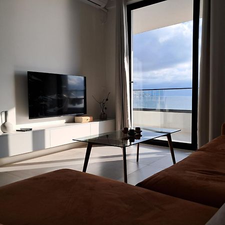 Ideal Sea View Apartment Влёра Экстерьер фото